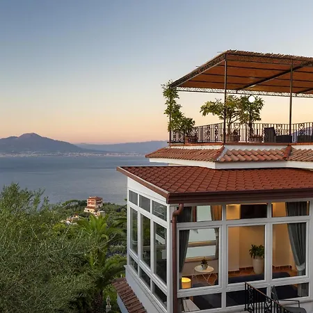 - Bianca Вілла *