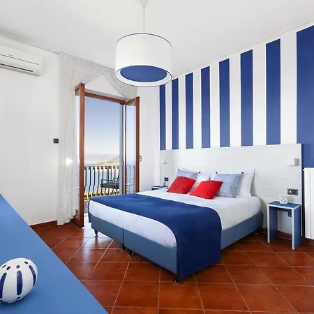 - Bianca Сорренто