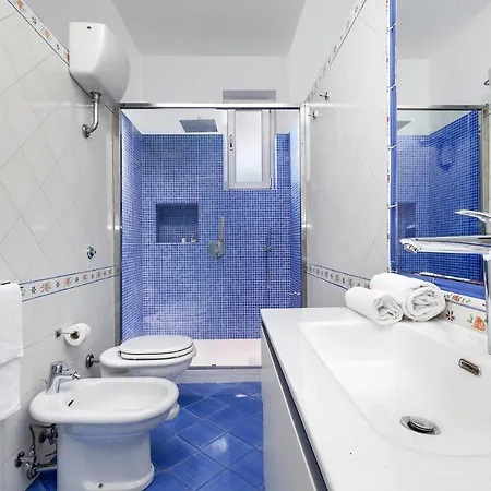 - Bianca Вілла *