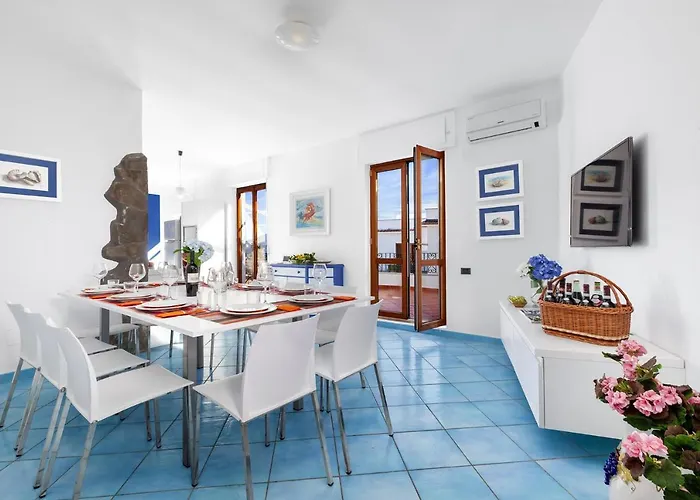 - Bianca Villa Sorrento